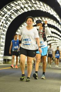 BIB: 41871, 3081
                            <button type="button" onclick="openModal(20471449)" class="btn btn-primary btn-sm float-right btn-popup" data-toggle="modal" data-target=".modal-high-quality">
                        <i class="fas fa-shopping-cart"></i> Add to Cart
                    </button>
                                            <button type="button" onclick="isThisMe(20471449, true)" class="btn btn-success btn-sm float-right btn-popup btn-isme hidden" data-toggle="tooltip" data-placement="bottom" title="นี่คือรูปของคุณใช่ไหม คลิกที่นี่เพื่อเอาเข้าอัลบั้ม">
                        <i class="fas fa-plus"></i> Add to album
                    </button>
                    <button type="button" onclick="isThisMe(20471449, false)" class="btn btn-warning btn-sm float-right btn-popup btn-isnotme hidden">
                        <i class="fas fa-ban"></i> Remove from album
                    </button>
